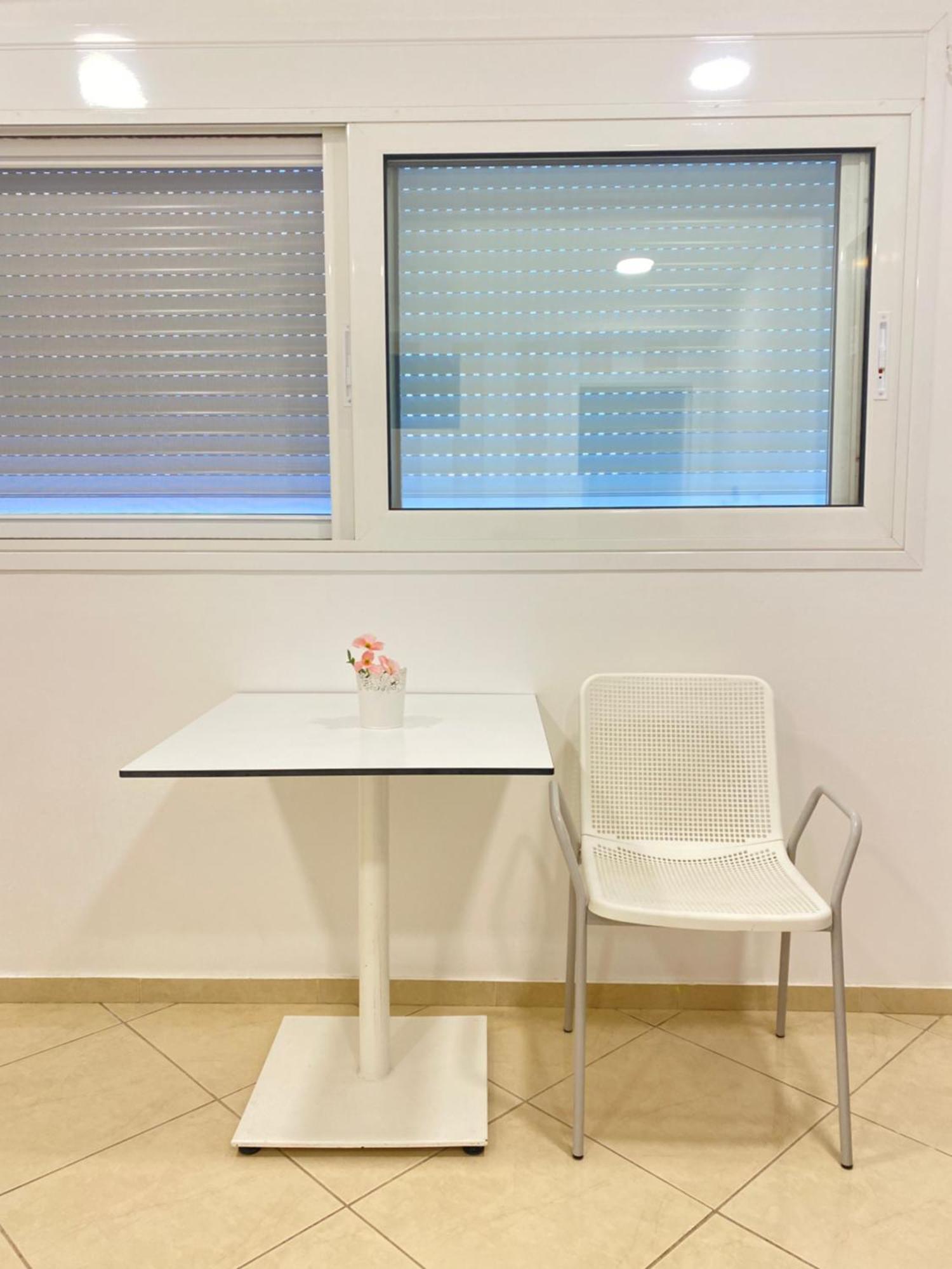 Cozy Apartment Near Airport Коропион Экстерьер фото